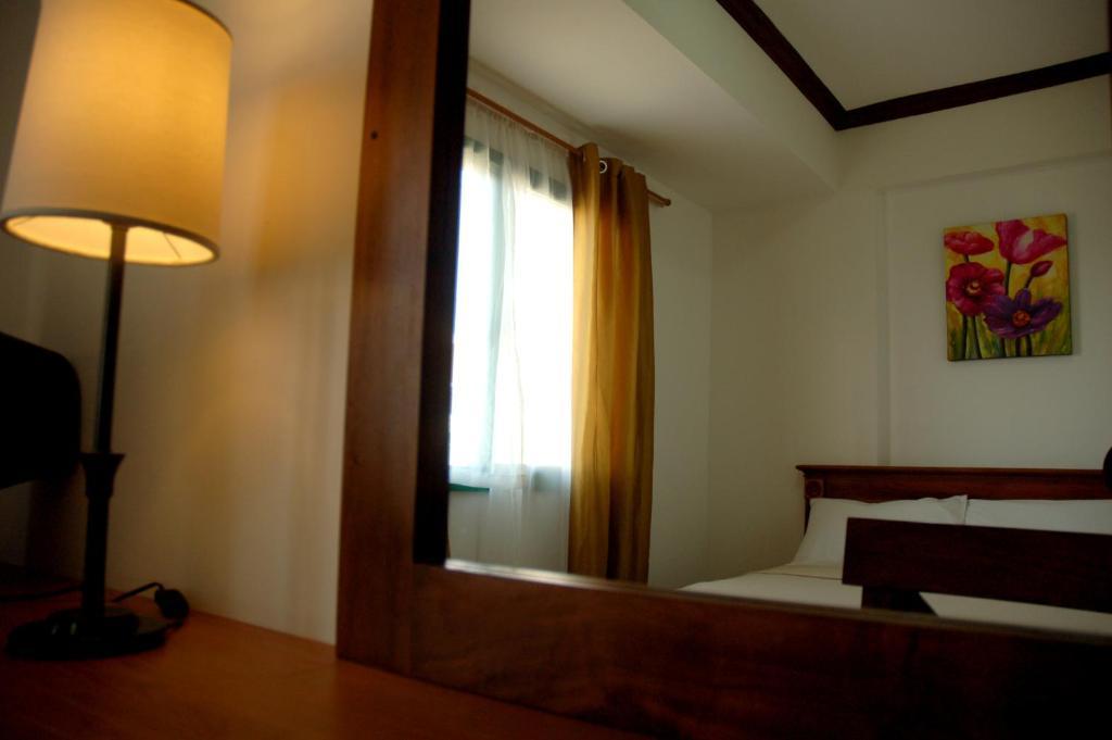 Isabelle Royale Paranaque Paranaque City Exteriör bild