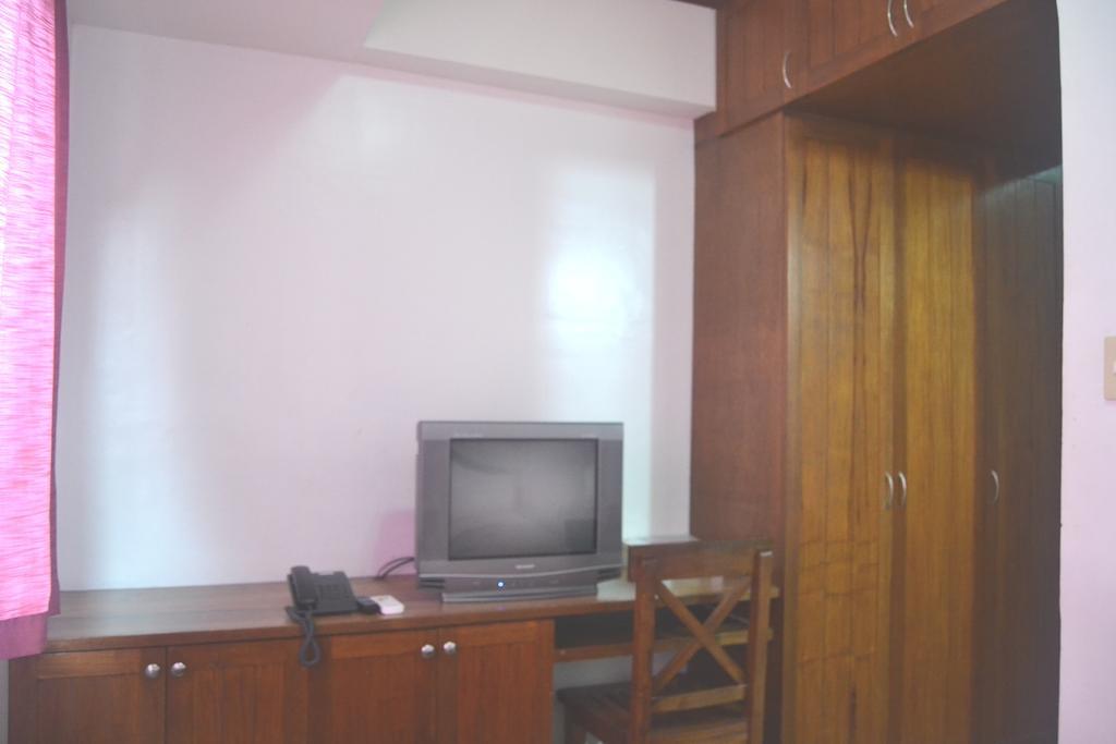 Isabelle Royale Paranaque Paranaque City Exteriör bild