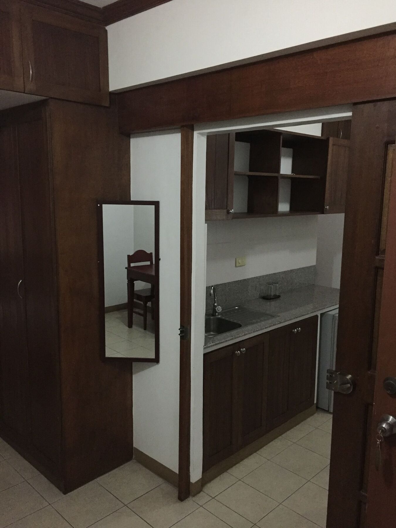 Isabelle Royale Paranaque Paranaque City Exteriör bild